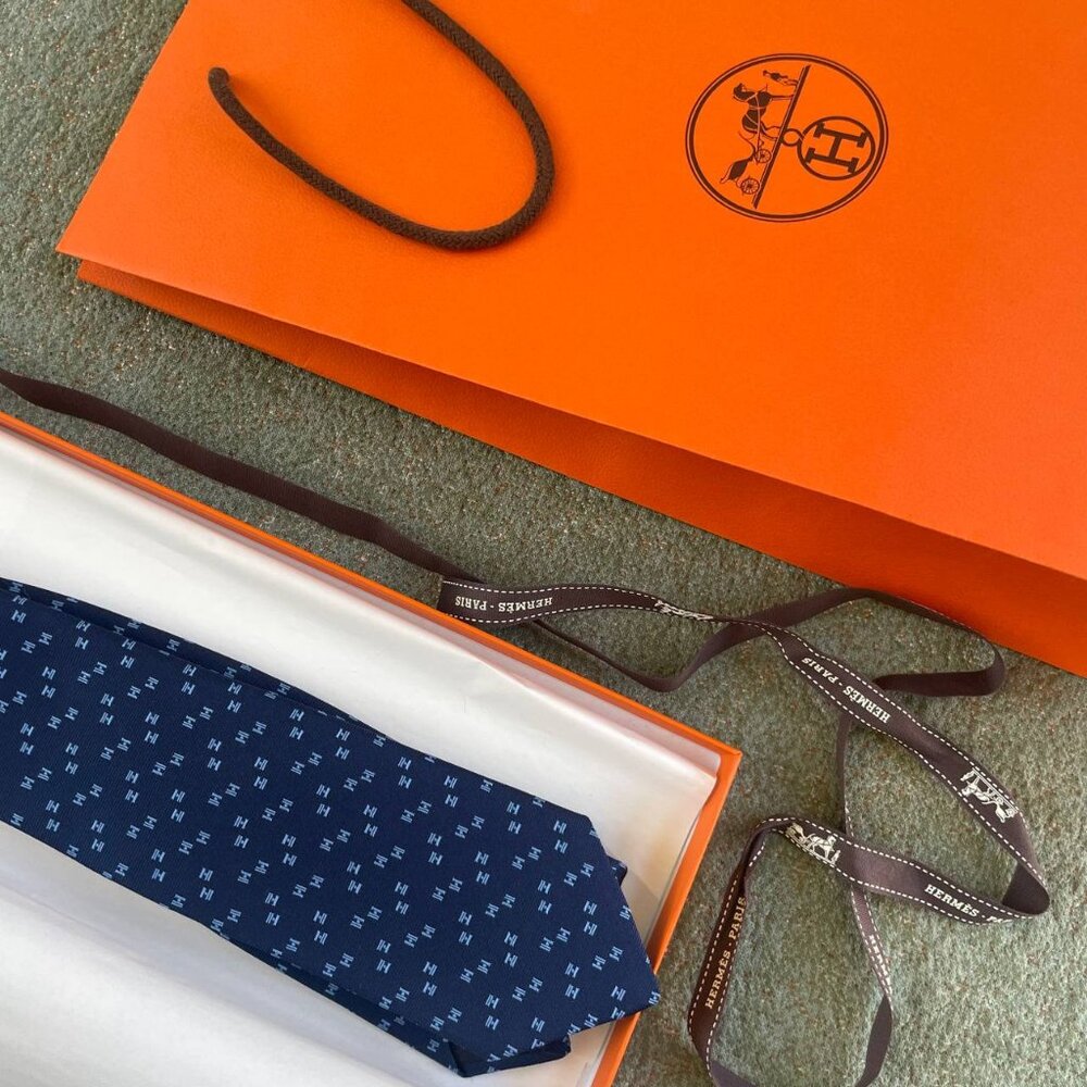 Hermès Navy Blue Silk Tie NIB
